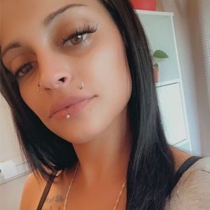 Meet your Posher, Carlie